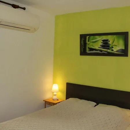 Pavillon A 300m De La Plage, Piscine, Terrasse Ombragee, Parking, 6 Couchages - - Fr-1-229-53 בית נופש